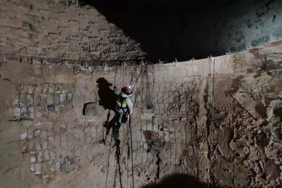 Czyszczenie zbiorników i silosów, prace wysokościowe Troll