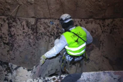 Czyszczenie zbiorników i mycie silosów przemysłowych