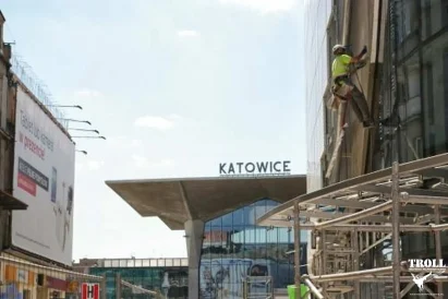 Malowanie elewacji - malowanie na wysokości - Troll prace wysokościowe Katowice