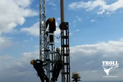 prace na wysokości Katowice - montaż systemów antenowych