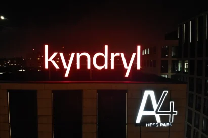 prace na wysokości, logotyp świetlny - Katowice