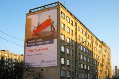 Montaż wielkoformatowej reklamy napinanej - Katowice