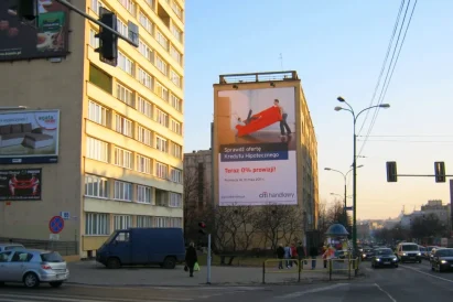 Montaż wielkoformatowej reklamy napinanej - Katowice