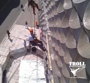 Alpinistyczne prace remontowe w trudno dostępnych miejscach - TROLL Katowice