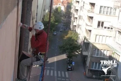 Profesjonalne usługi alpinistyczne - naprawy elewacji - Troll Prace Alpinistyczne Katowice, Ślask
