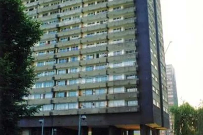 Widok zamontowanej reklamy.