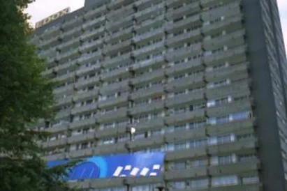 Transport reklamy Pepsi na dach budynku o wysokości 61m.