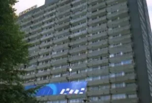 Transport reklamy Pepsi na dach budynku o wysokości 61m.