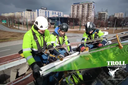 Troll - wyklejanie liter Katowice