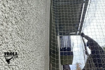 Zakładanie zabezpieczeń przeciw ptakom