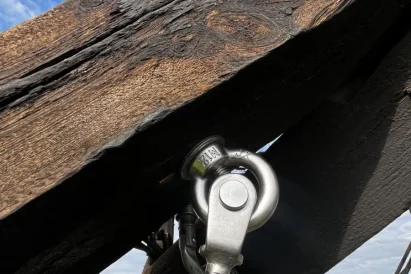 Montaż systemów asekuracyjnych na obiektach zabytkowych | TROLL Prace Alpinistyczne Katowice