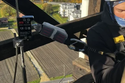 Montaż systemów asekuracyjnych na obiektach zabytkowych | TROLL Prace Alpinistyczne Katowice