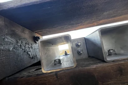 Montaż systemów asekuracyjnych na obiektach zabytkowych | TROLL Prace Alpinistyczne Katowice