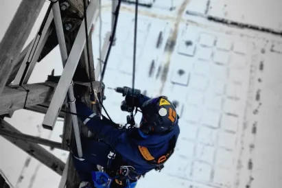 Renowacja obiektów zabytkowych z użyciem technik dostępu linowego | Troll Katowice