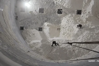 Czyszczenie zbiorników i mycie silosów przemysłowych