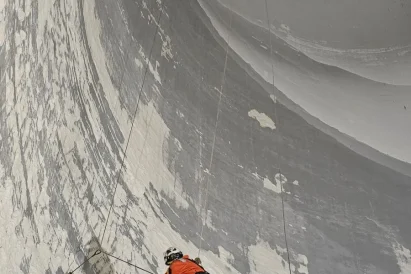 Czyszczenie zbiorników i mycie silosów przemysłowych