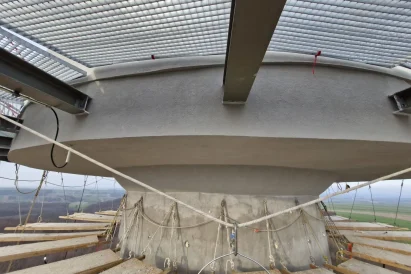 Docieplenia trudno dostępnych miejsc z wykorzystaniem technik alpinistycznych