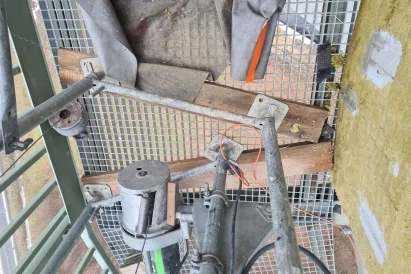Docieplenia trudno dostępnych miejsc z wykorzystaniem technik alpinistycznych