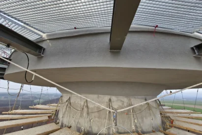 Docieplenia trudno dostępnych miejsc z wykorzystaniem technik alpinistycznych