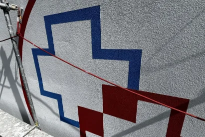 Malowanie logotypów | prace na wysokości | TROLL Techniki Alpinistyczne Katowice