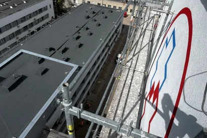 Malowanie logotypów | prace na wysokości | TROLL Techniki Alpinistyczne Katowice