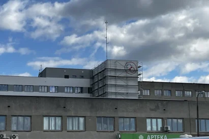 Malowanie logotypów | prace na wysokości | TROLL Techniki Alpinistyczne Katowice