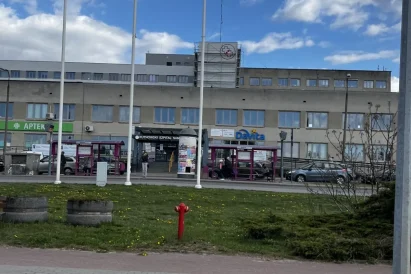 Malowanie logotypów | prace na wysokości | TROLL Techniki Alpinistyczne Katowice
